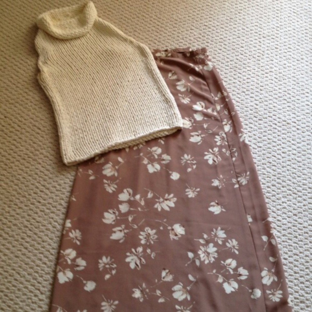 REDUCED-Stunning Beige/Light Brown Floral Skirt